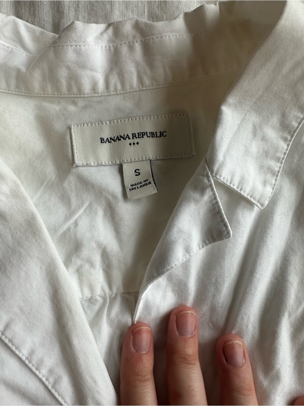 White Sleeveless Collared Top - Picture 6 of 6